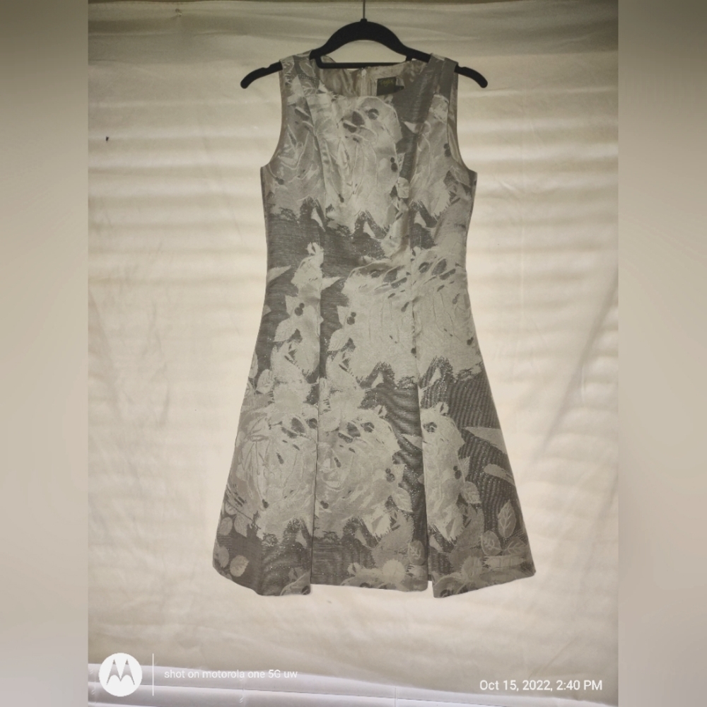 Size 2 Tapered jacquard dress